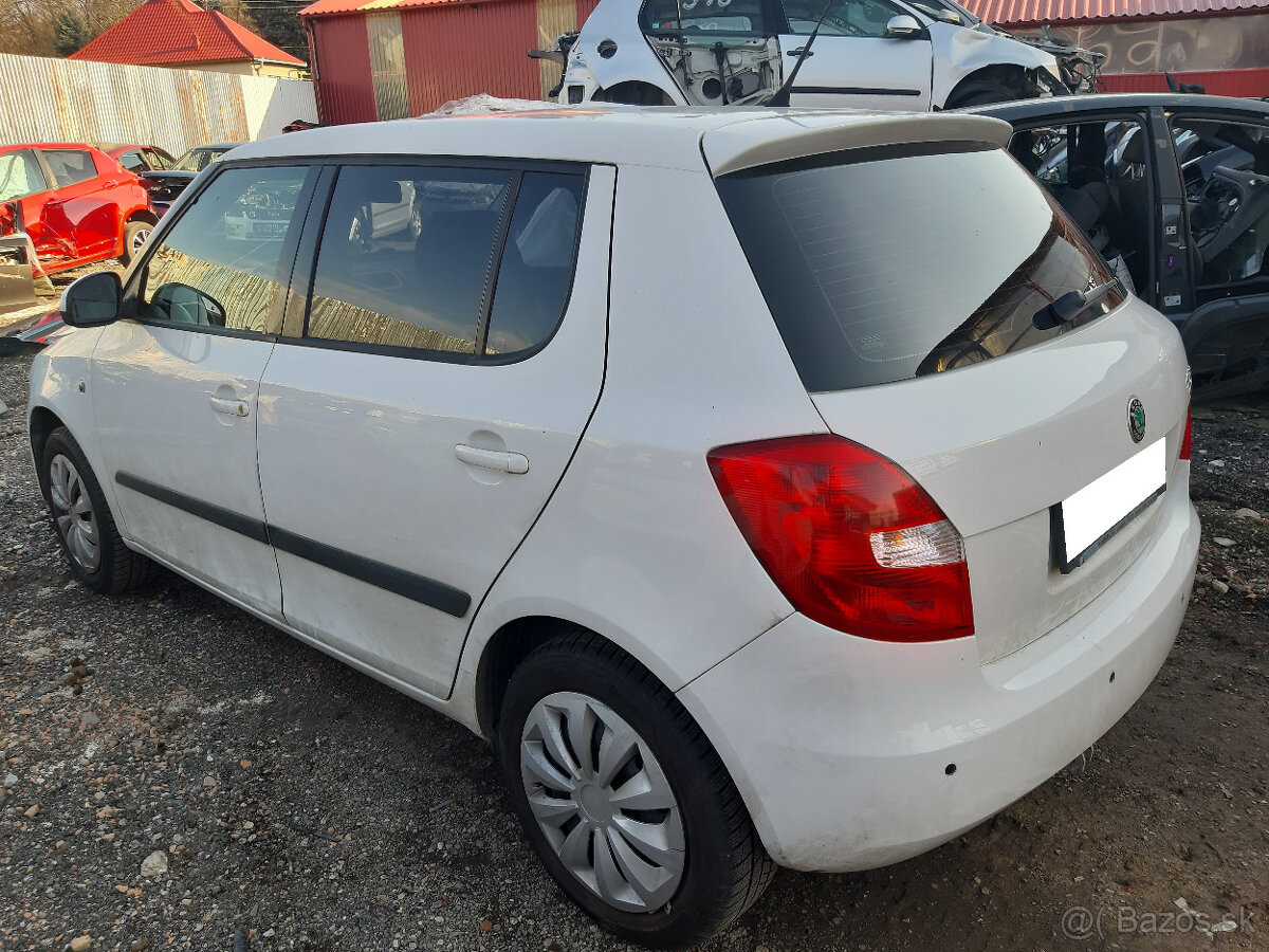 . Škoda Fabia 1,4i 16V - 4