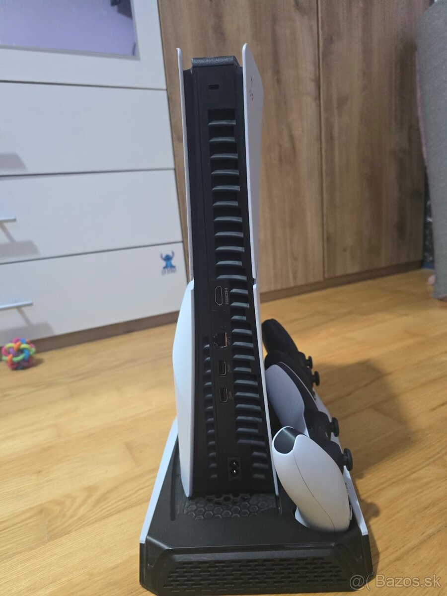PS5 Digital + 2x originálny ovládač + externá CD mechanika - 4