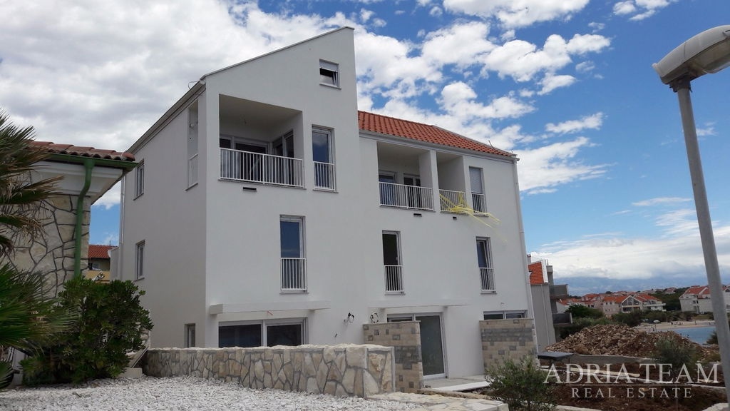 CHORVATSKO, 🌊 APARTMÁN S VÝHĽADOM NA MORE – LEN 10 m OD PLÁ - 4