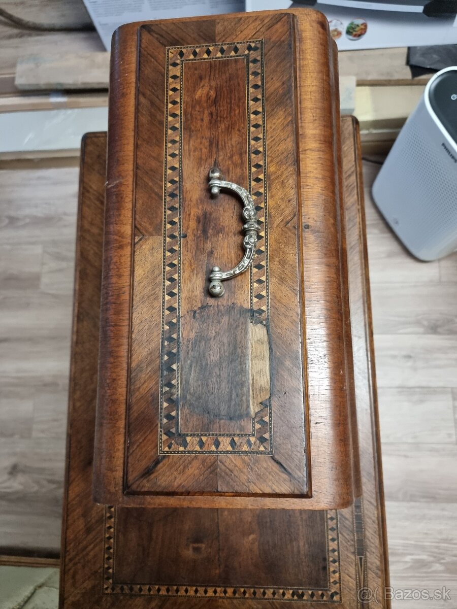 Stary sijaci stroj, singerka - 4