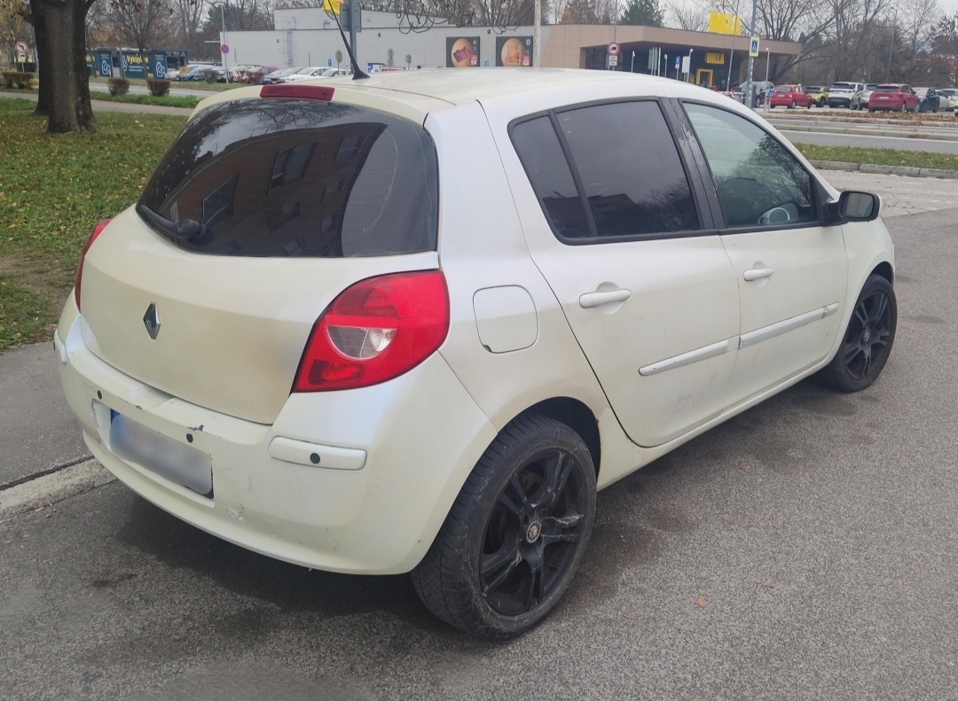 Renault Clio 3 1.5DCI 50KW NOVÁ STK A EK - 4
