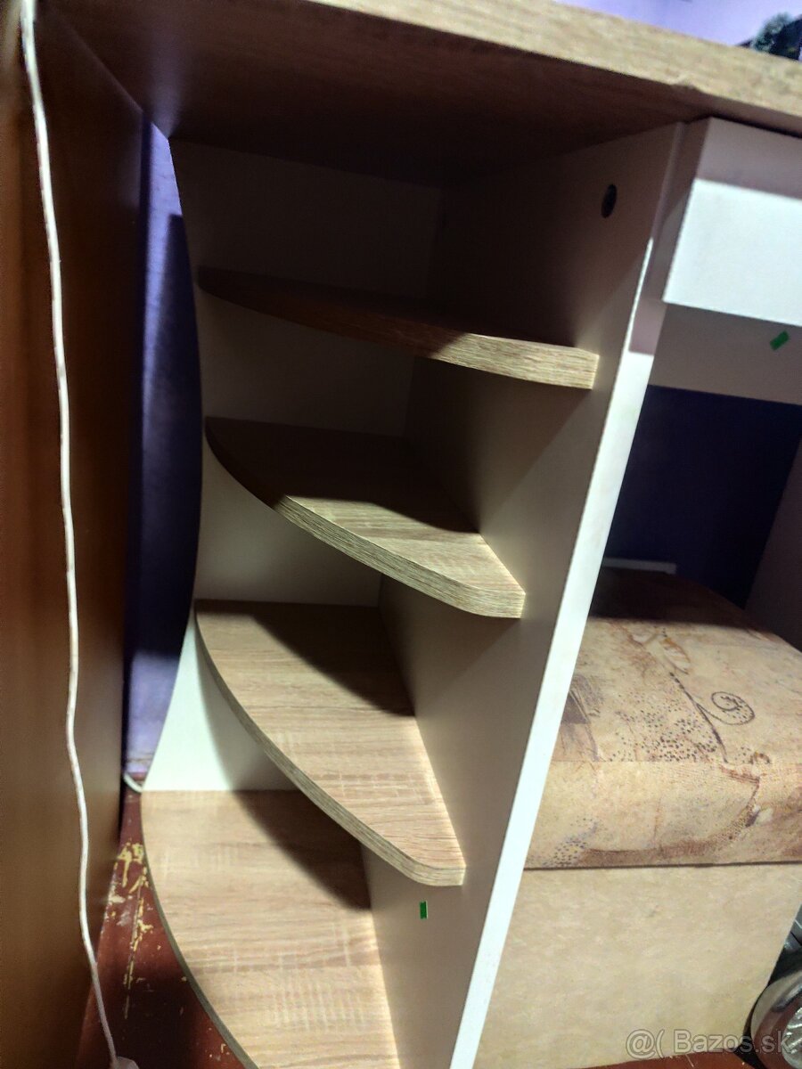 Kozmetický stolík - 4