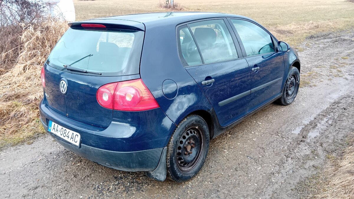 Predám GOLF 5 , 1,4 55kw - 4