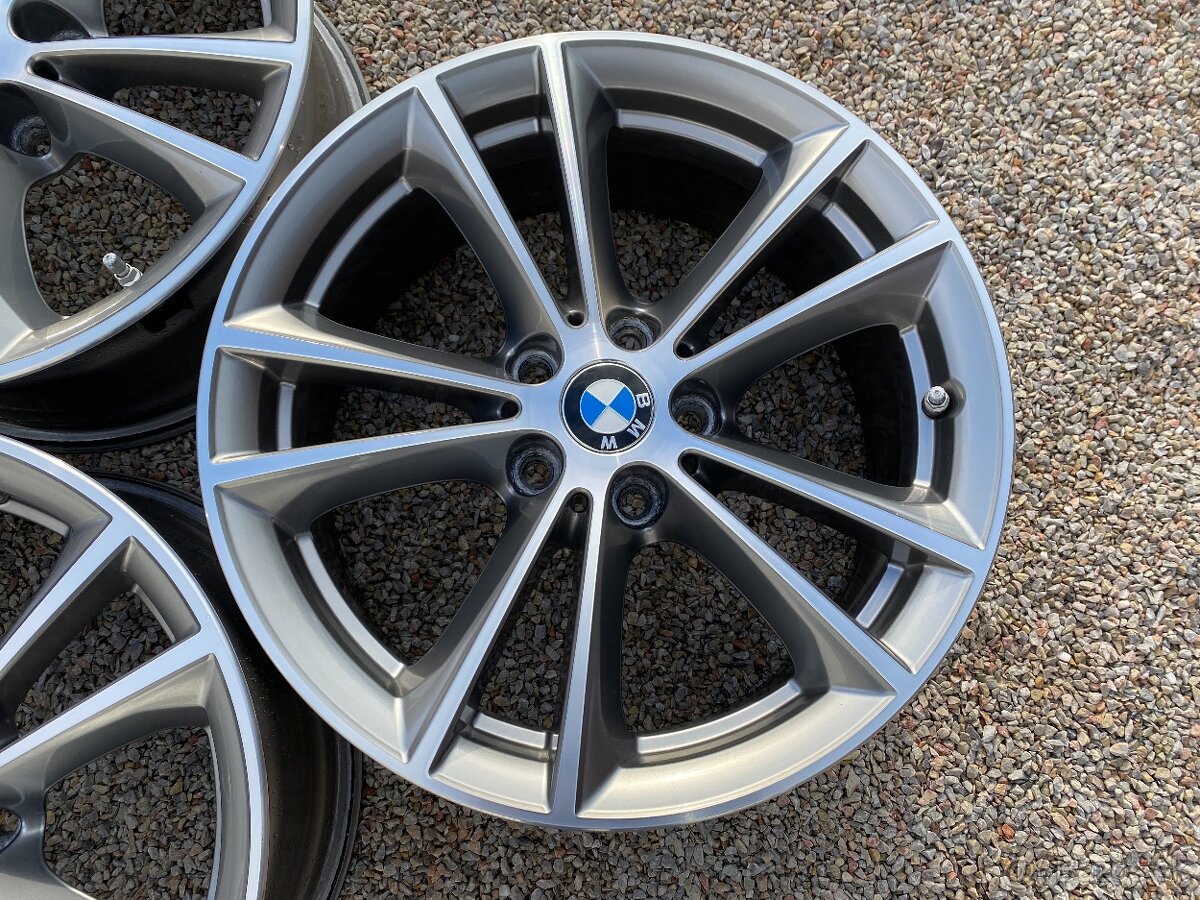 Elektróny originál BMW G30, 5x112 R17 - 4