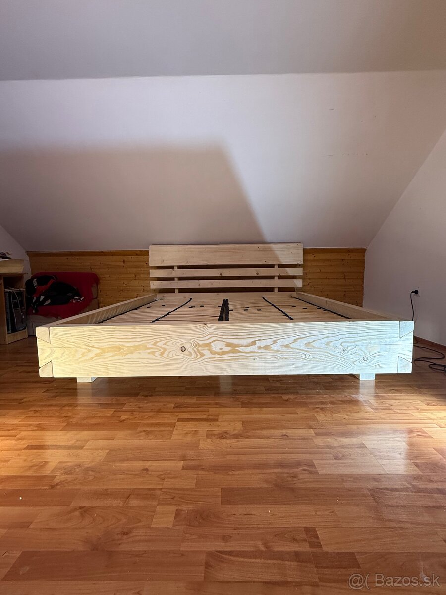 Manželská posteľ - 4