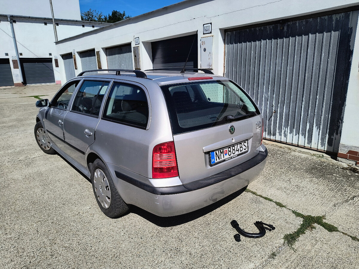 Predam Skoda Octavia Combi 1.6 benzin, 75 kw - 4