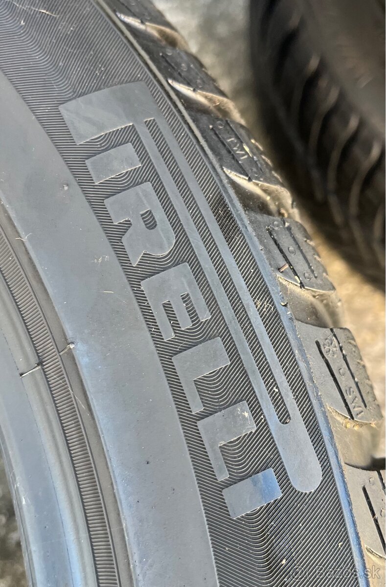 235/45 R18 Zimne Pirelli 4ks - 4