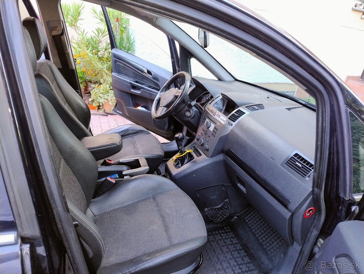 Opel Zafira B - 4