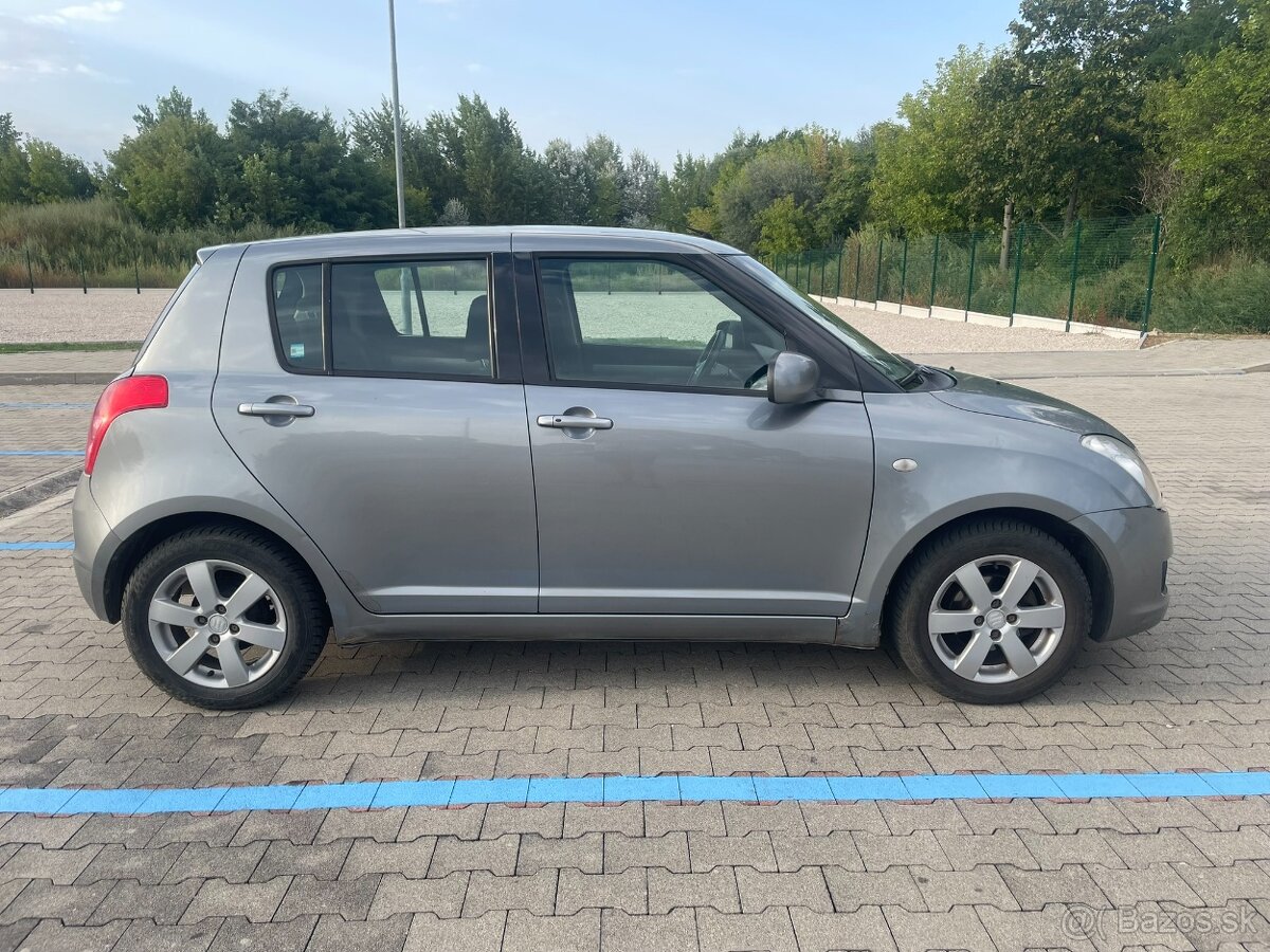 Suzuki Swift 1.5 vvt 75kW - 4