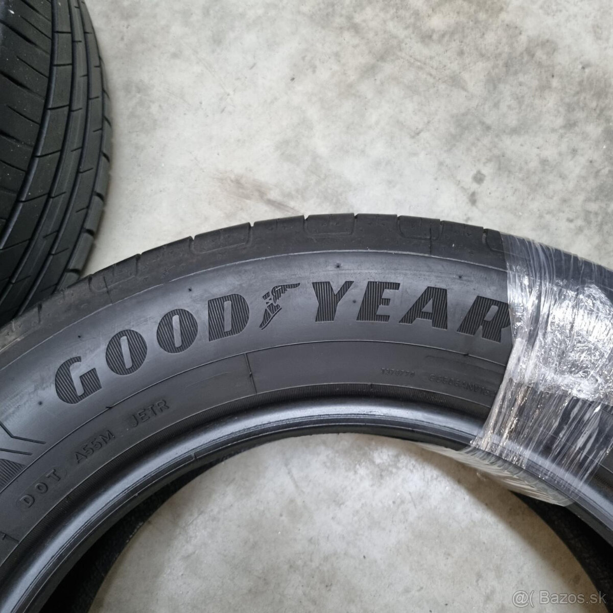 Letné pneumatiky 215/60 R16 GOODYEAR - 4