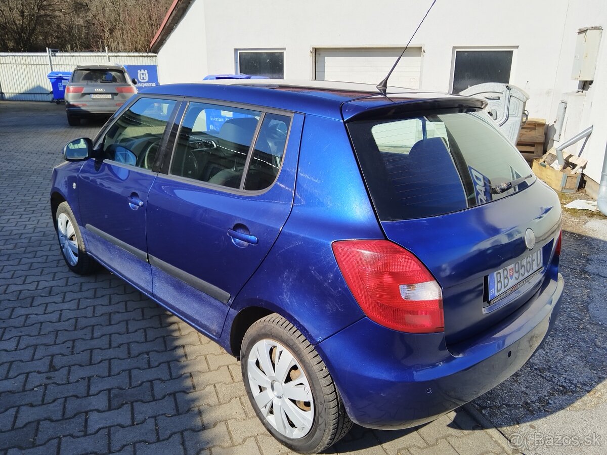 Predam skoda fabia 1.6 - 4