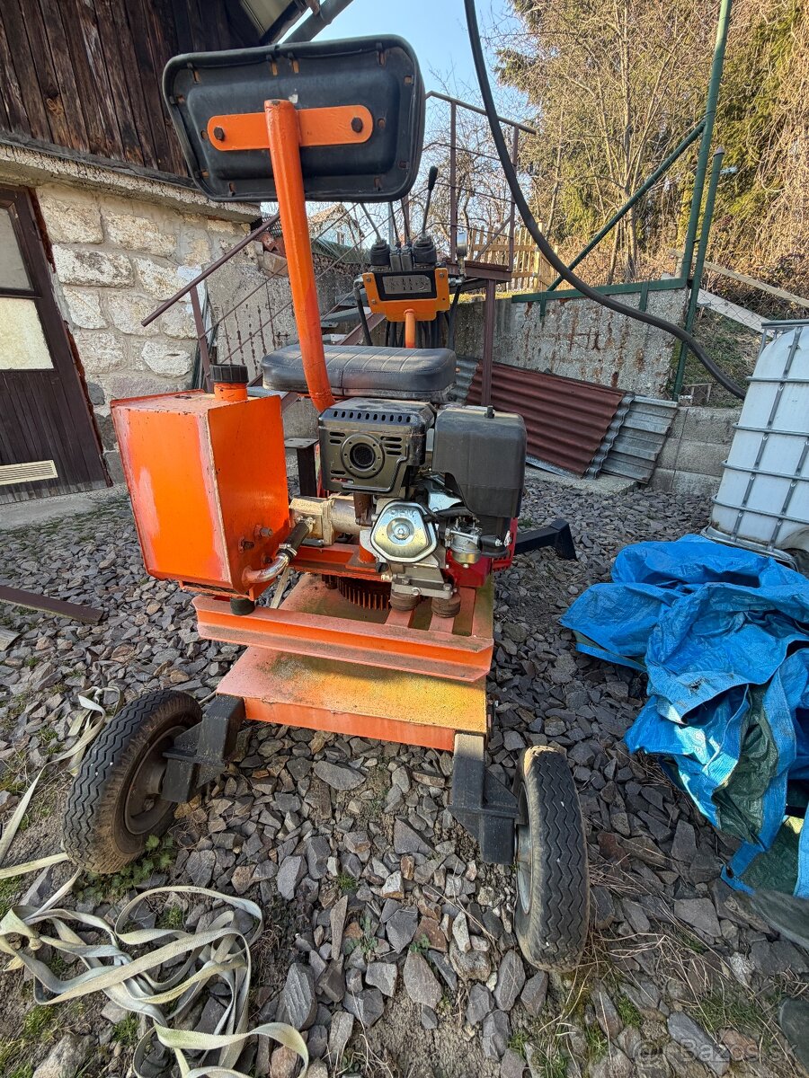 Kráčajuci báger - 4