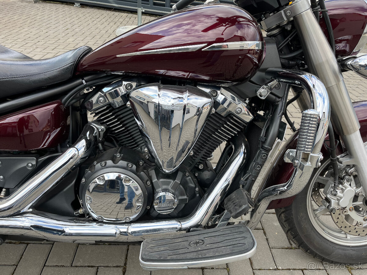 Yamaha XVS 1300 Midnightstar - 4