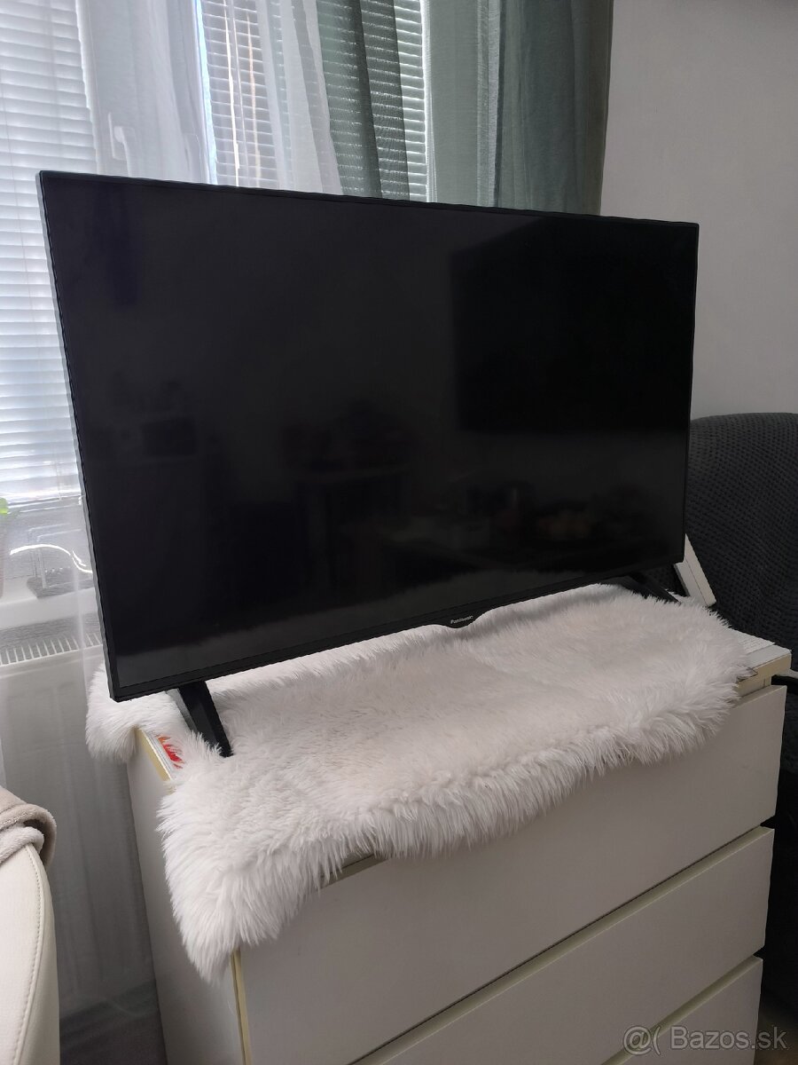 Televízor Panasonic - 4