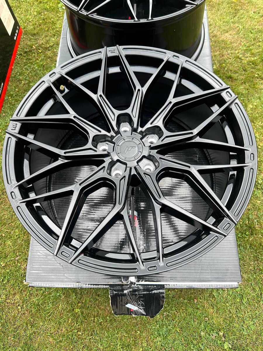 Predám disky Japan Racing JR46 R19 5x120 - 4