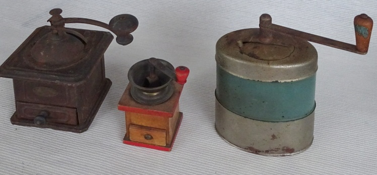 Mlynčeky na mak, kávu, cukor. - 4