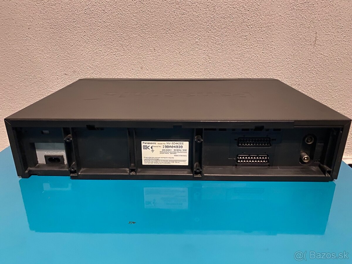 Predám videorekordér Panasonic NV-SD442 - 4