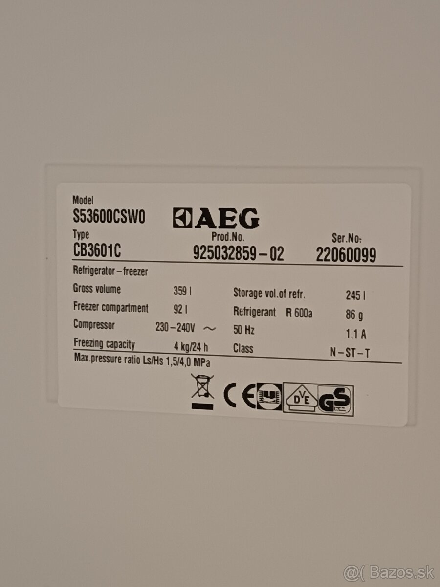 Chladnička s mrazničkou AEG - 4