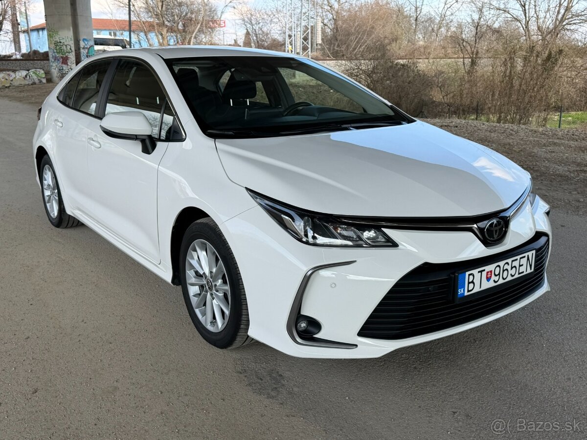 Toyota Corolla 1.5 Dynamic Force Comfort, Slovenske - 4
