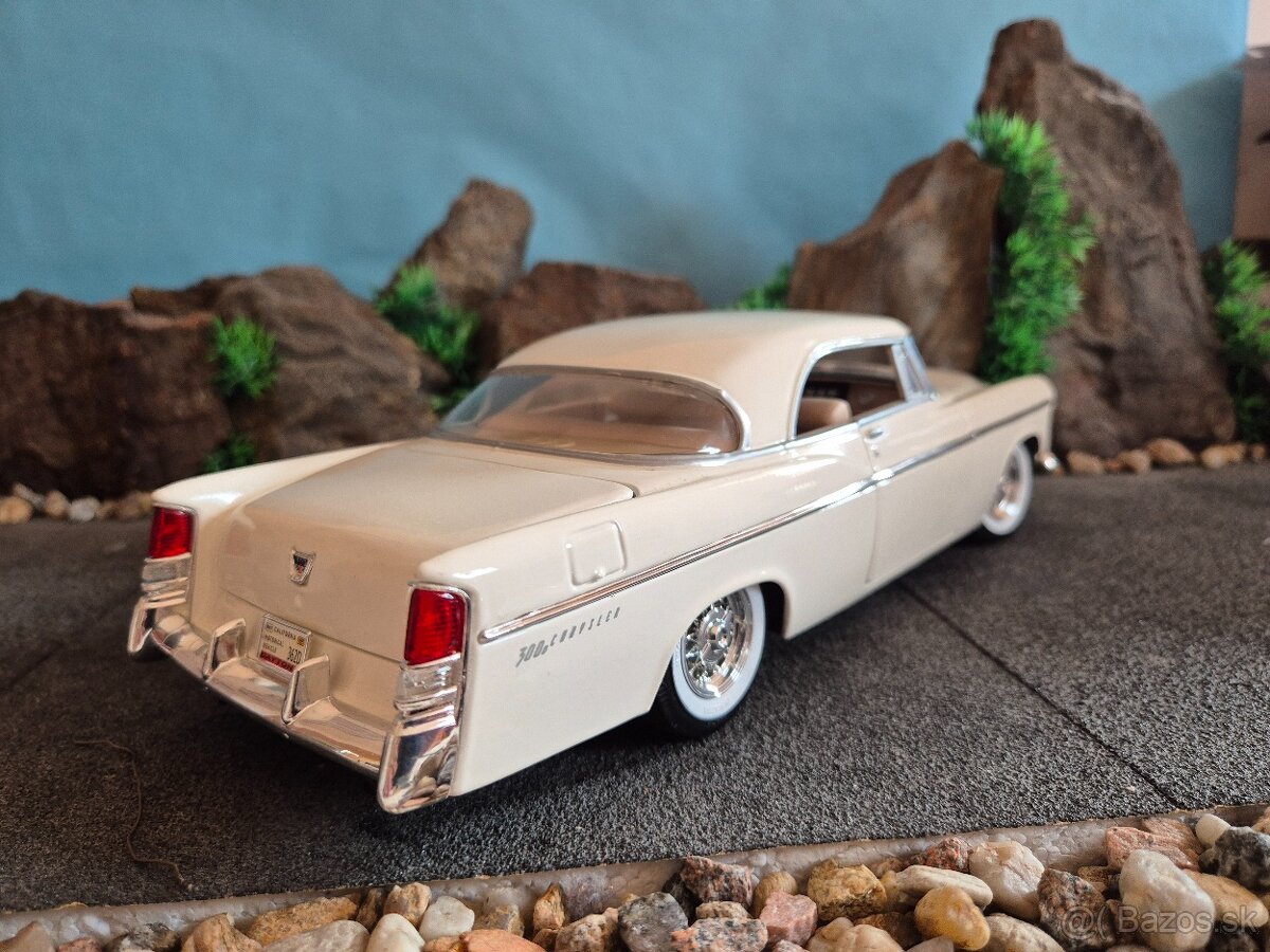 Prodám model 1:18 Chrysler 300B 1955 - 4