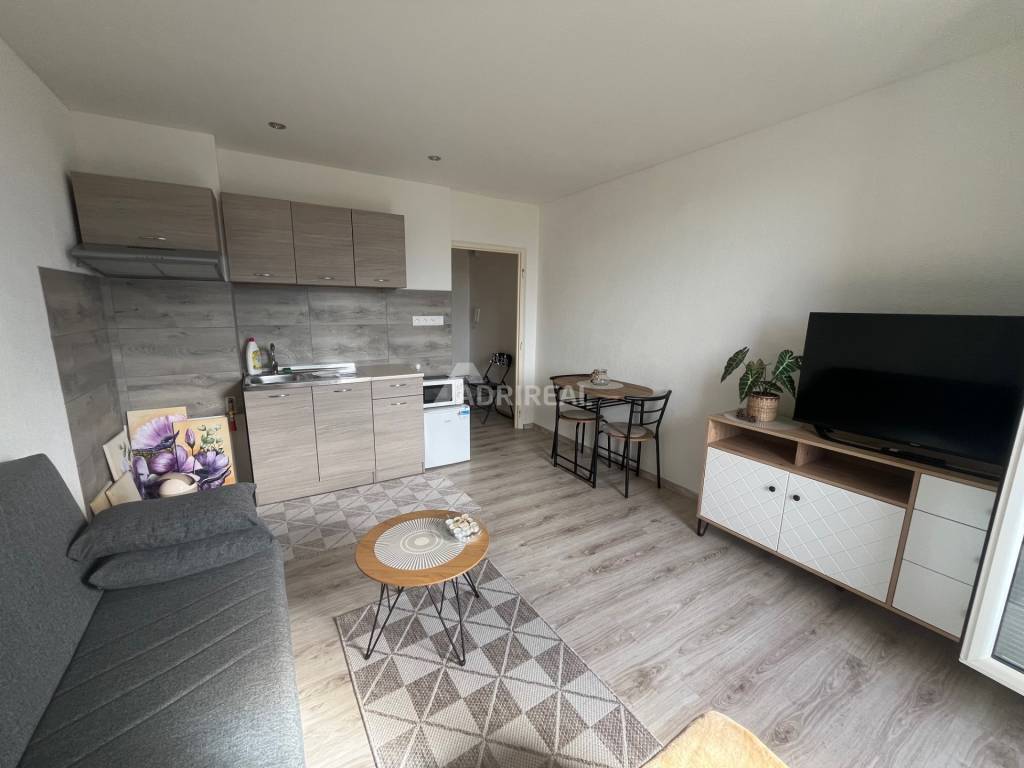 REZERVOVANÉ: Garsónka + balkón; Rúbanisko II; Lučenec; 48.50 - 4