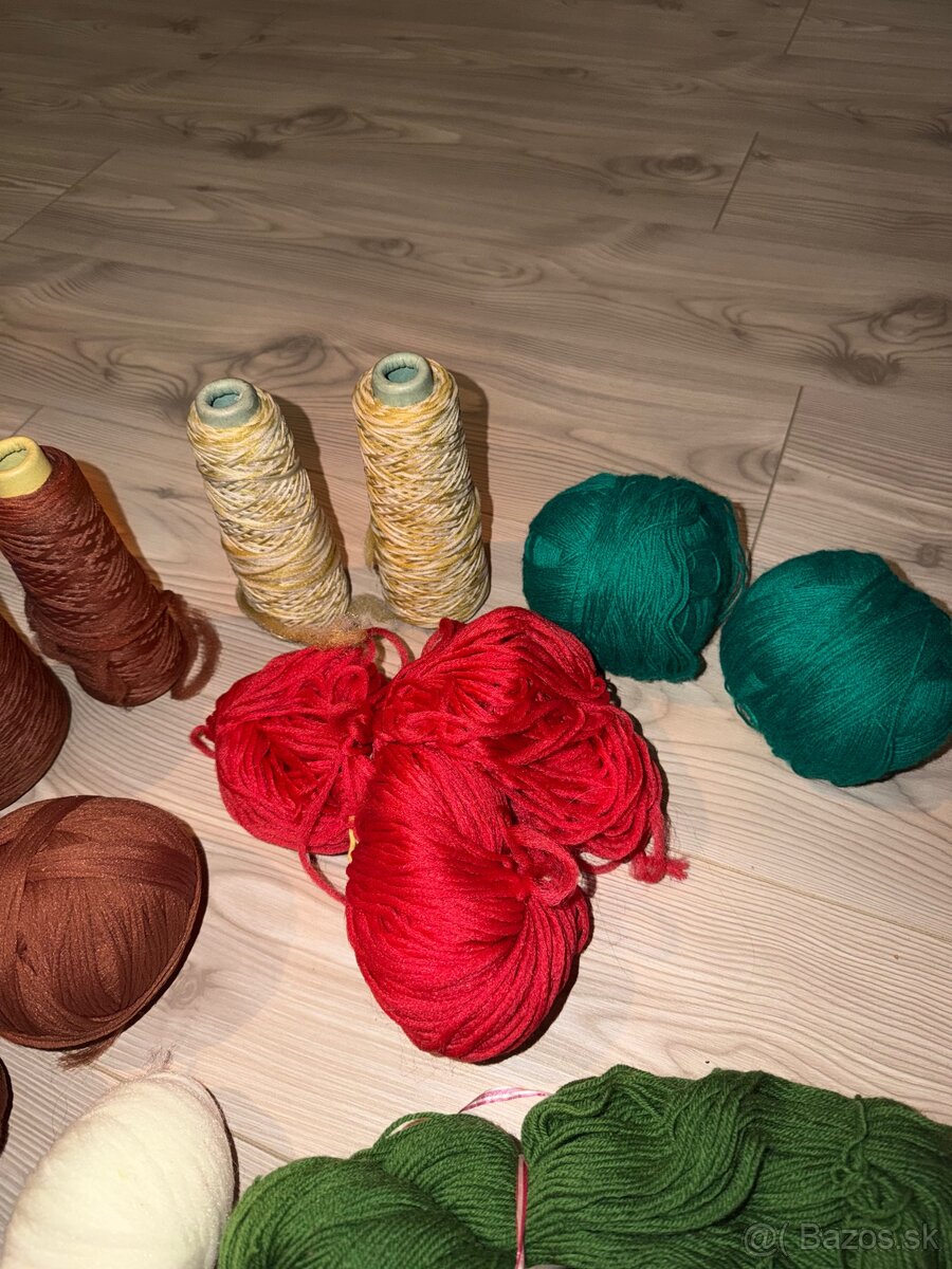 Vlna a priadza na vyšívanie - 4