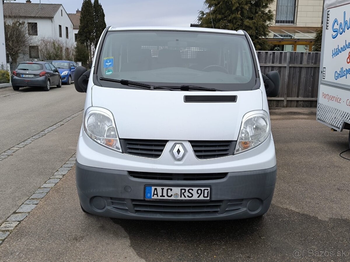 Predám Renault Trafic 2.0Tdi 92 000 km - 4
