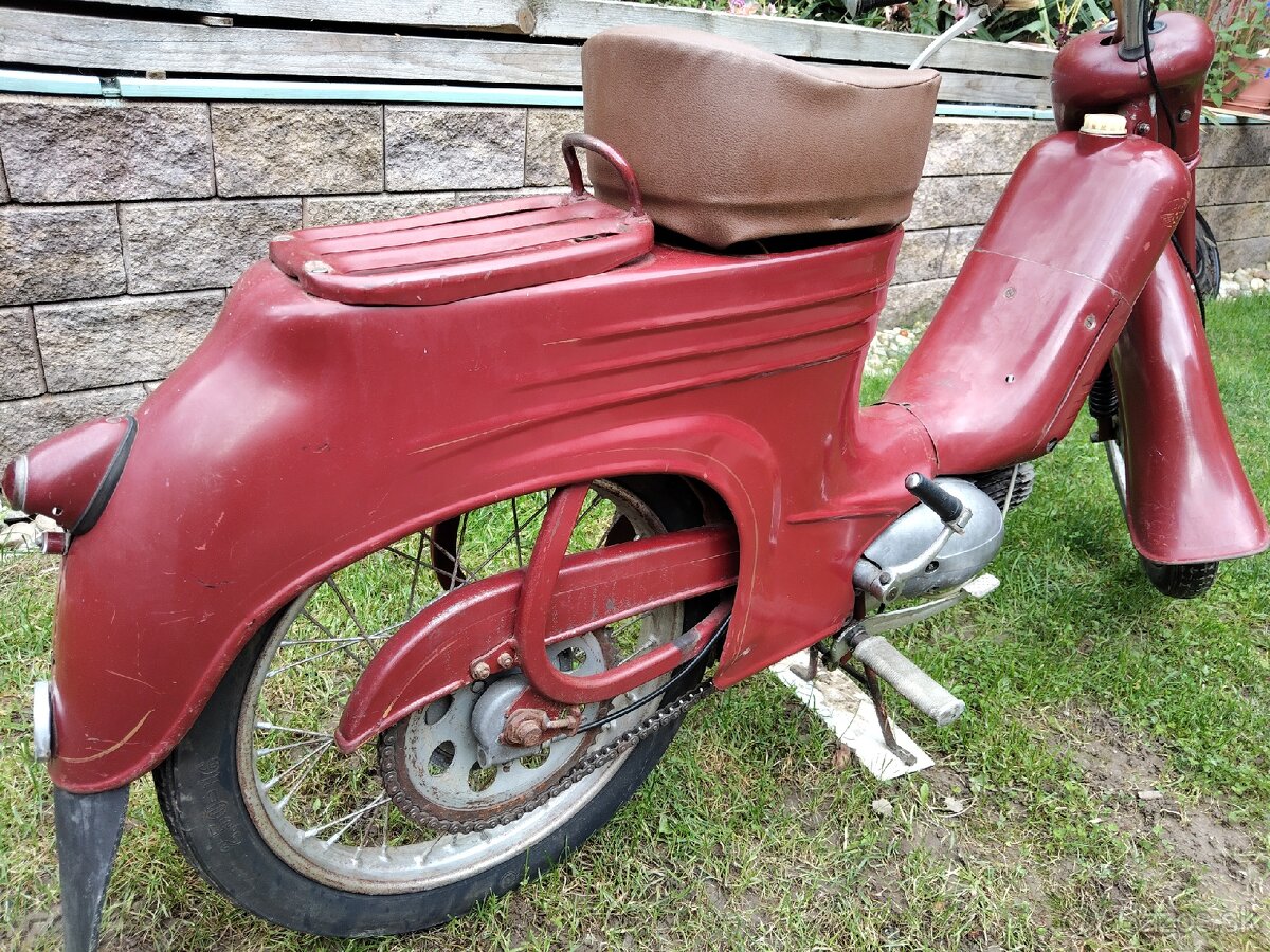 Jawa 50 typ 555 s TP a EČ kat. L1E - 4