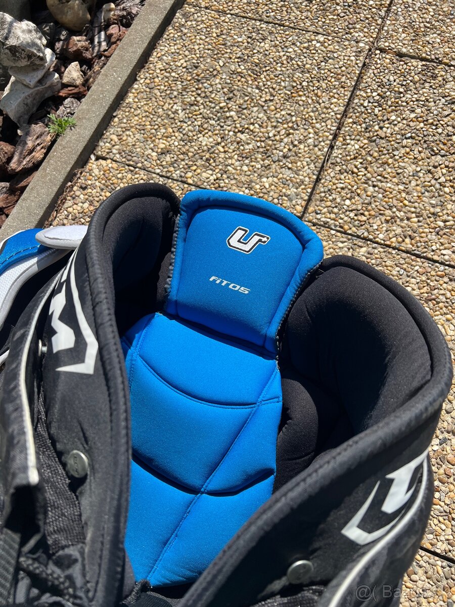 Hokejová vystroj - 4