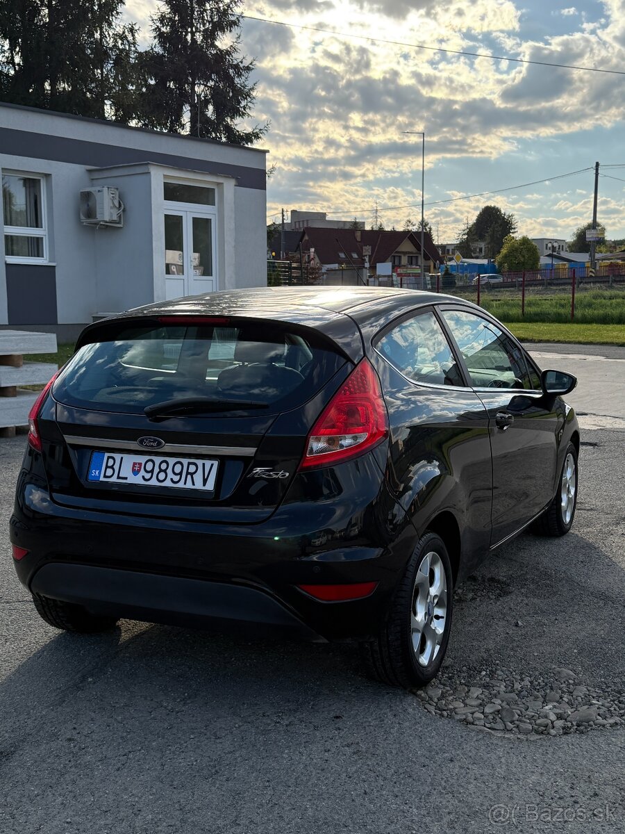 Predám FORD FIESTA 1,4i, 71kW - 4