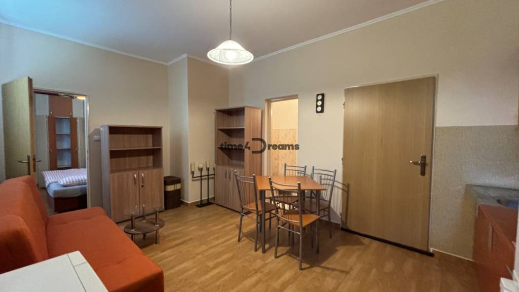 NA PREDAJ Ubytovňa v obci Bílkové Humence - 4