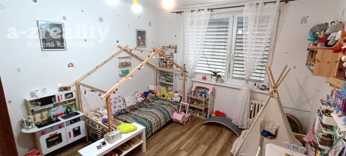 Na predaj zrekonštruovaný 3 izbový byt v Nových Zámkoch - 4