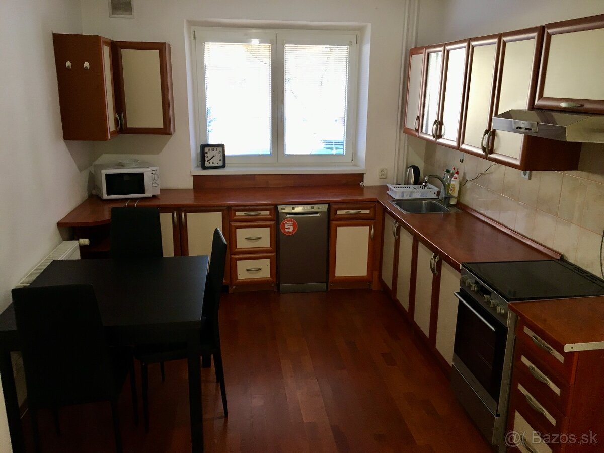 2-izbovy byt centrum - 4