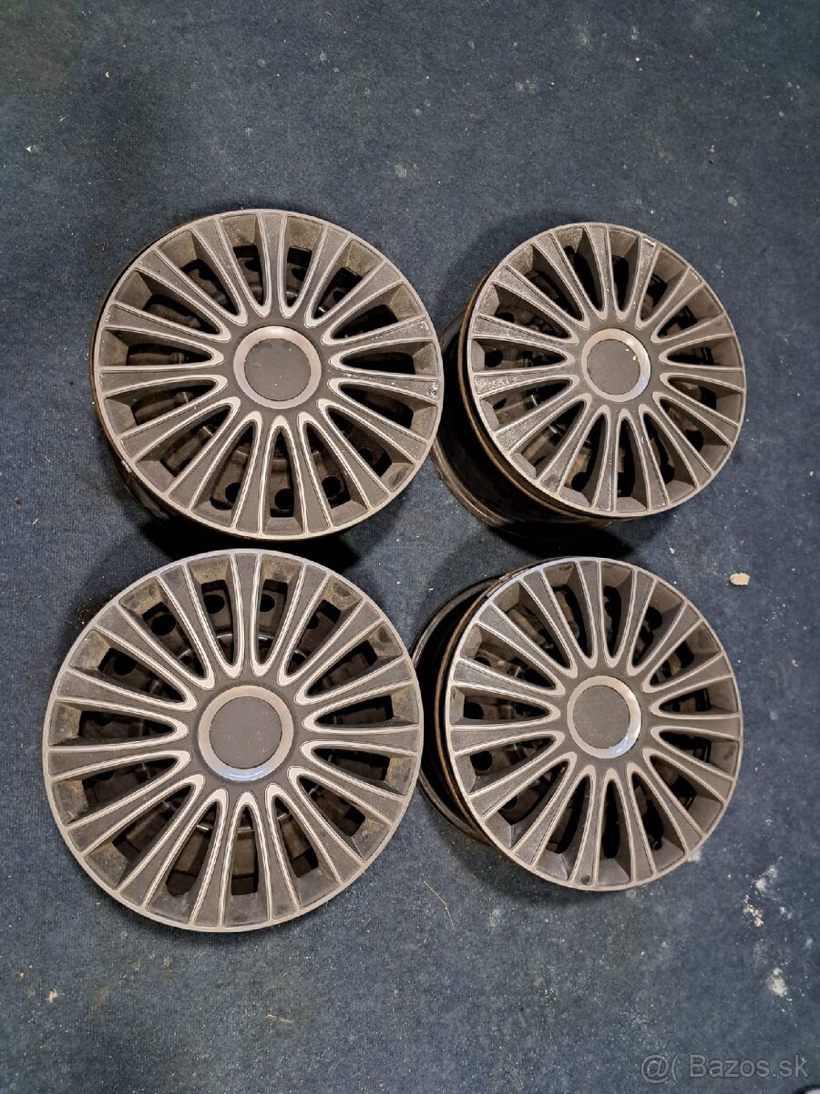 Plechove disky Toyota R15 + puklice - 4