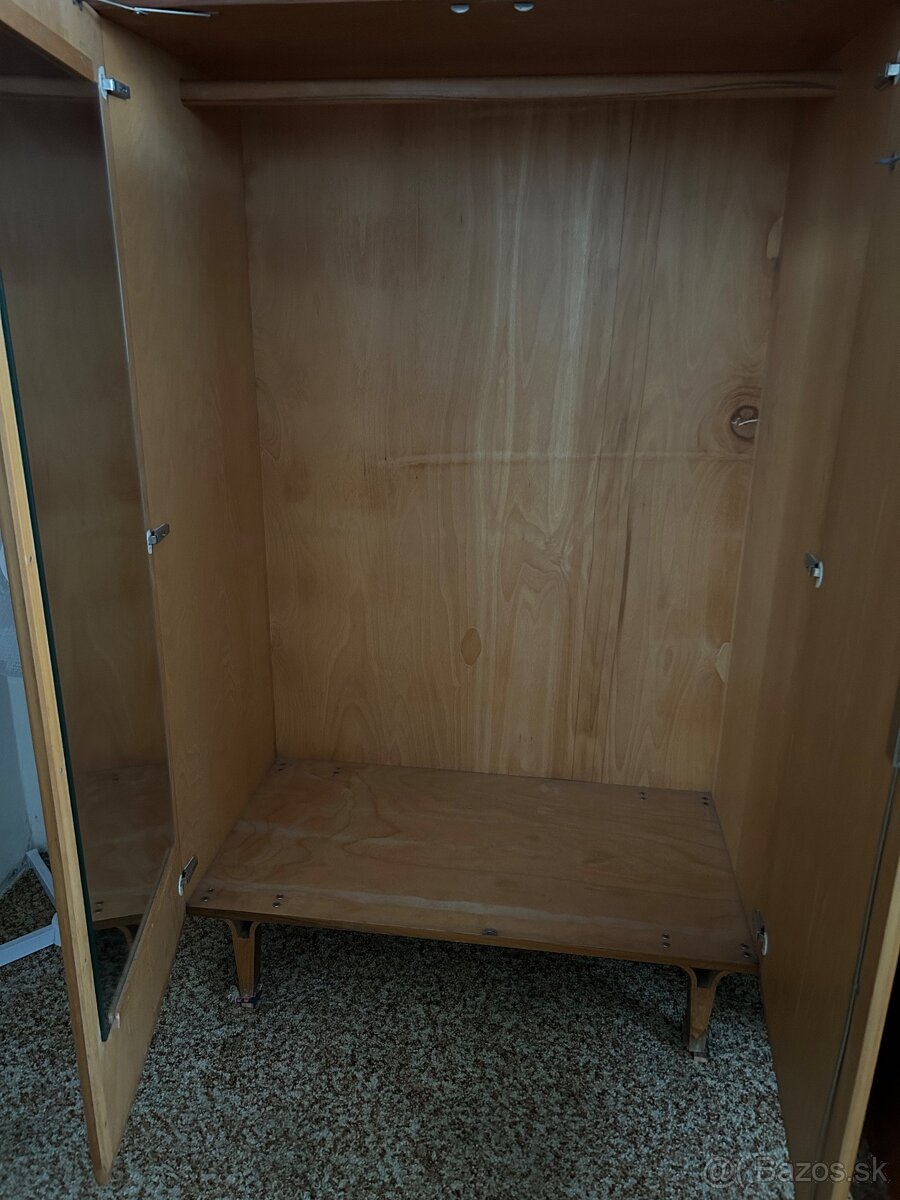 Skrine s vysokým leskom - 4