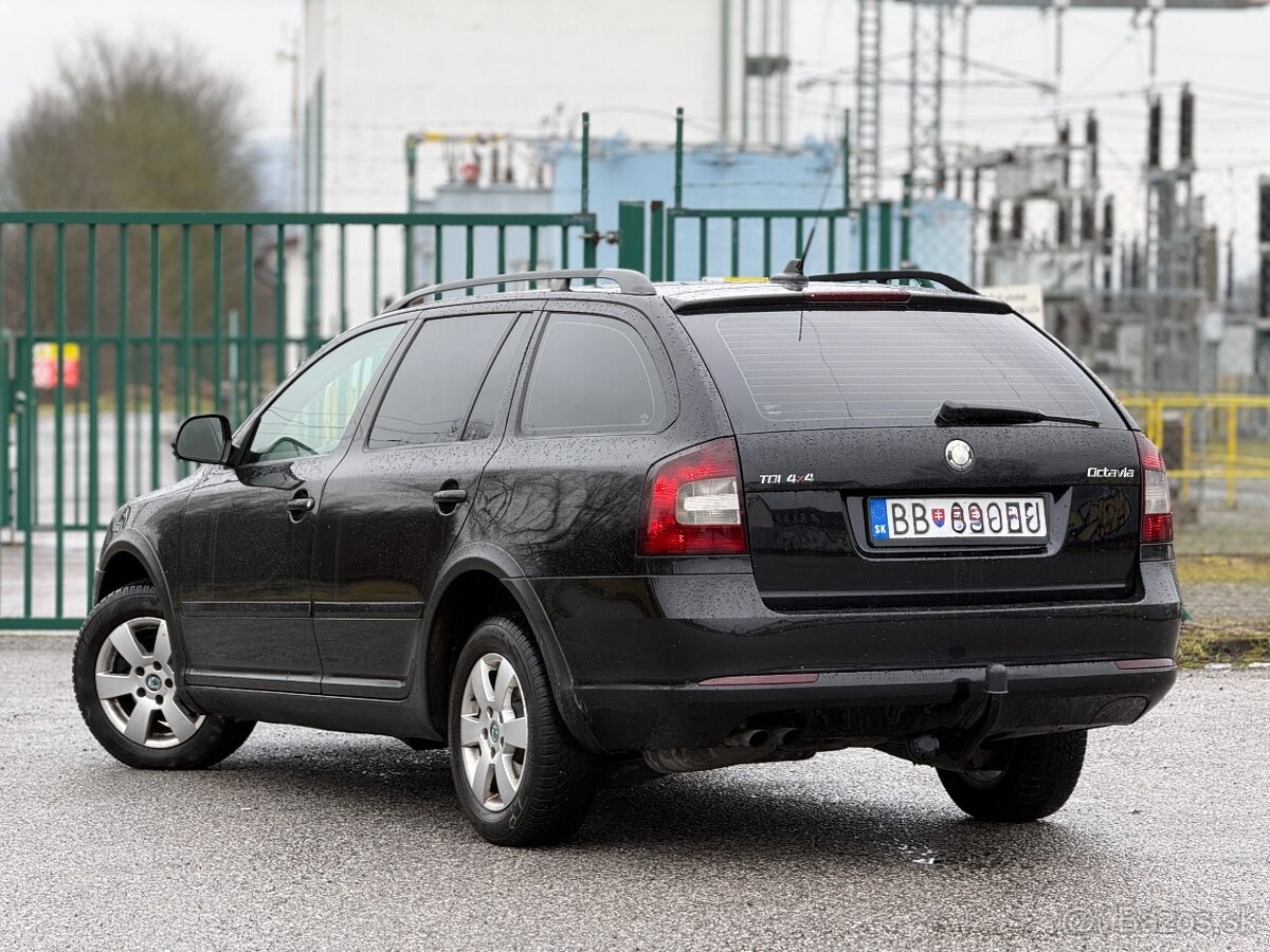 ŠKODA OCTAVIA 1.6TDI 4x4 COMBI - 4