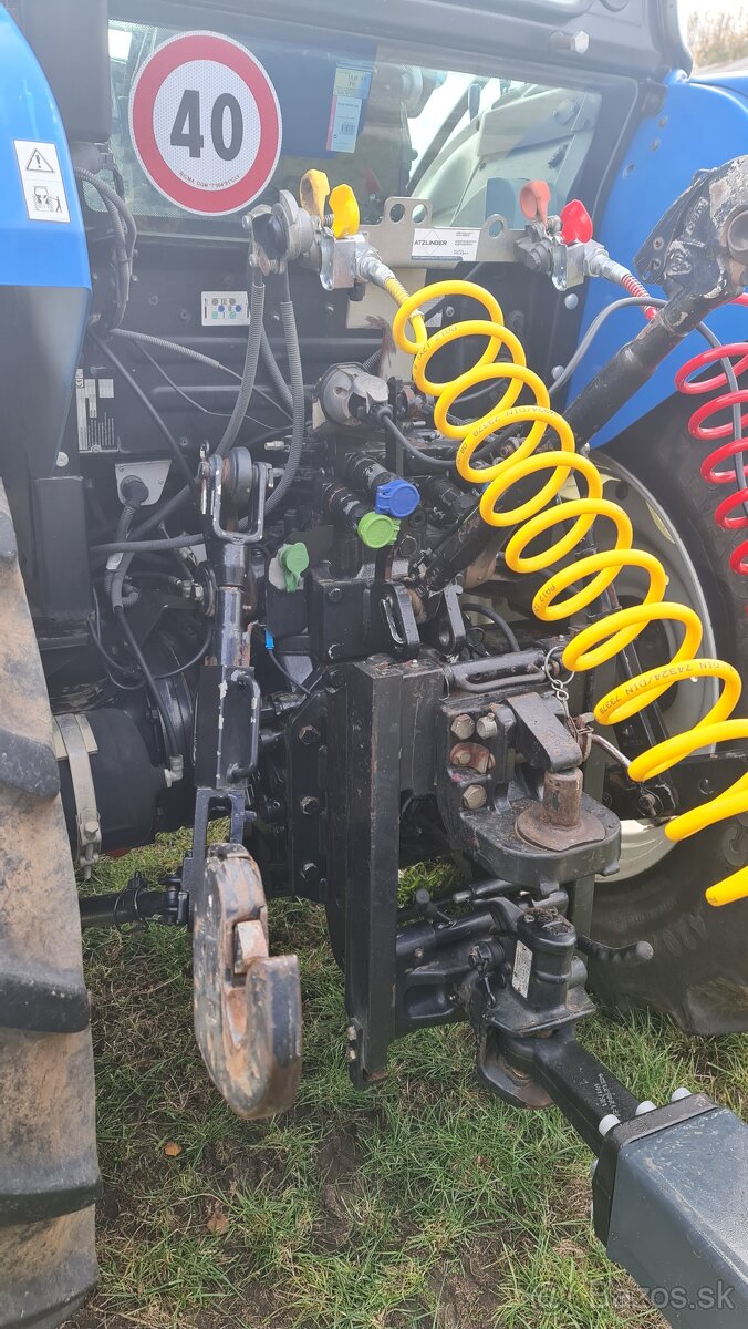 Predám traktor New Holland T4 - 4