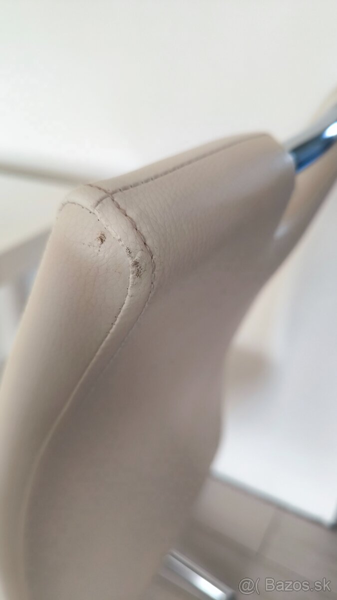 Jedálenská zostava - 4