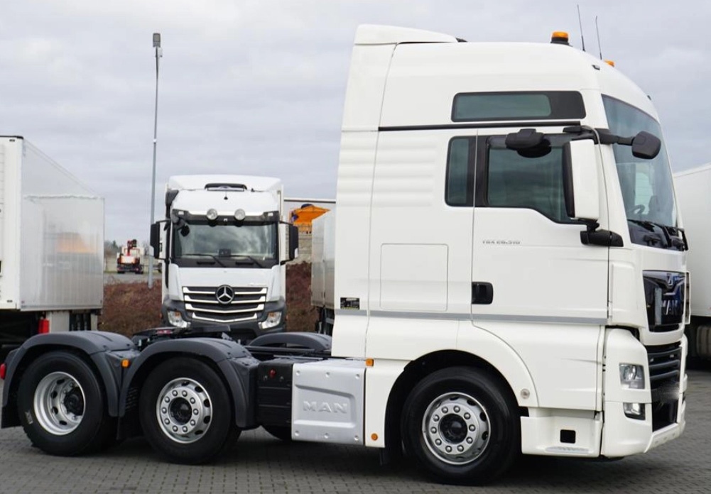 9581 - MAN TGX 26.510 - 6x2 - Tahač 68 t – EURO 6 - 4