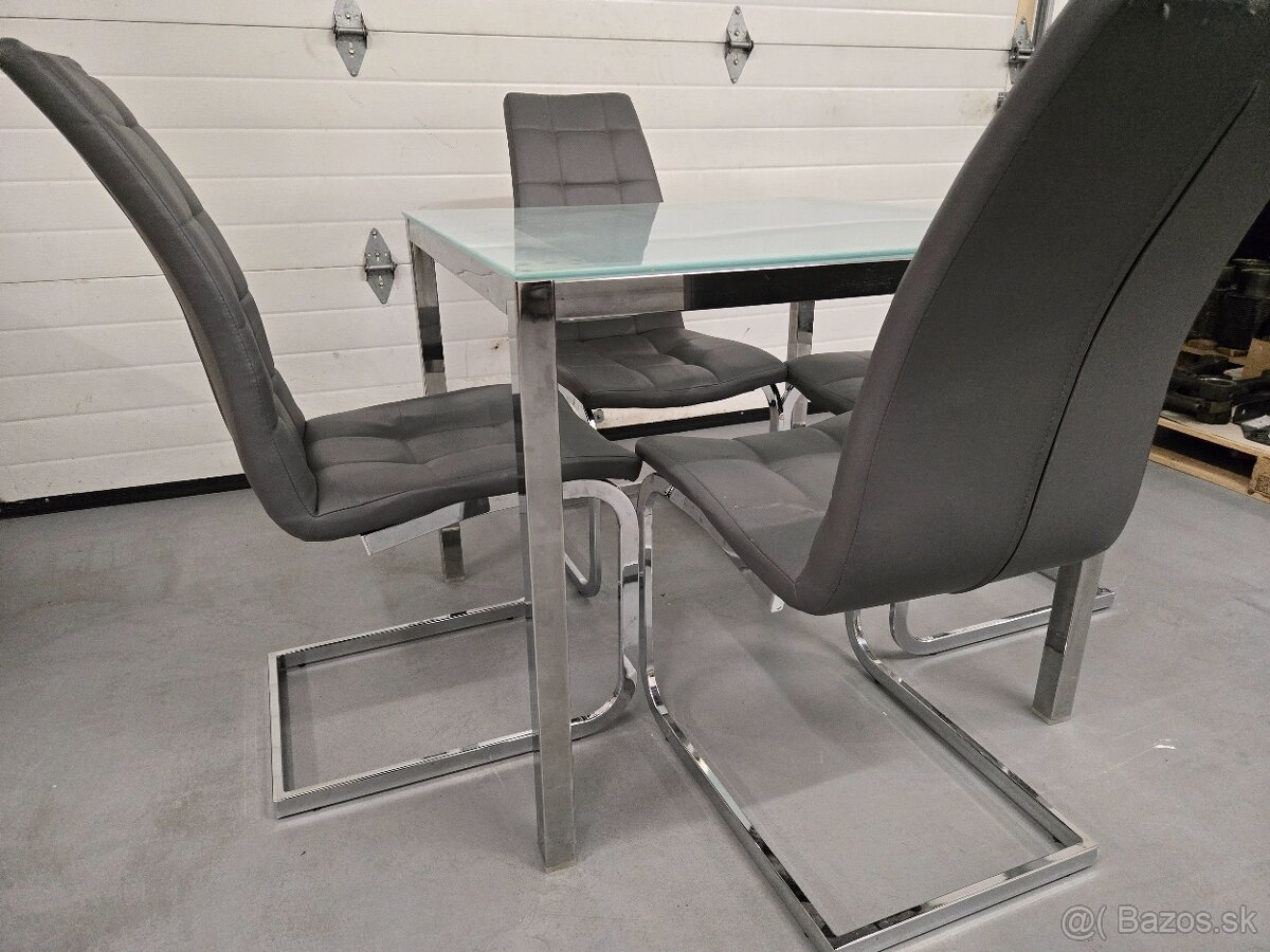 Moderná kuchynská sedacia súprava stôl + 4 stoličky - 4