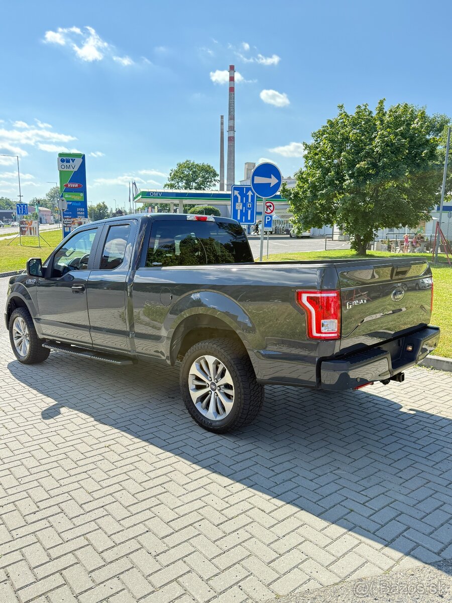 Ford F150 5.0 V8--4x4--2017--korba 2m-- - 4