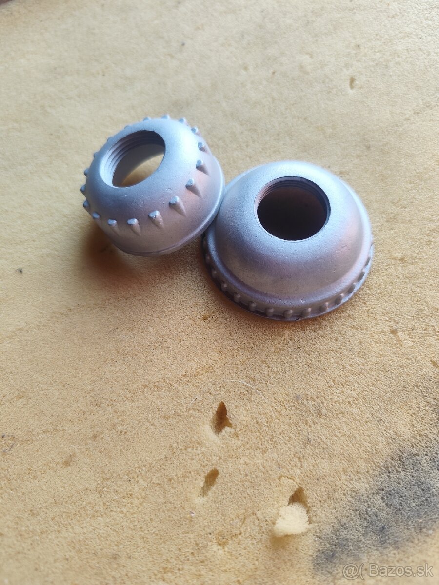 matice krytu karburatora jawa 250 - 4