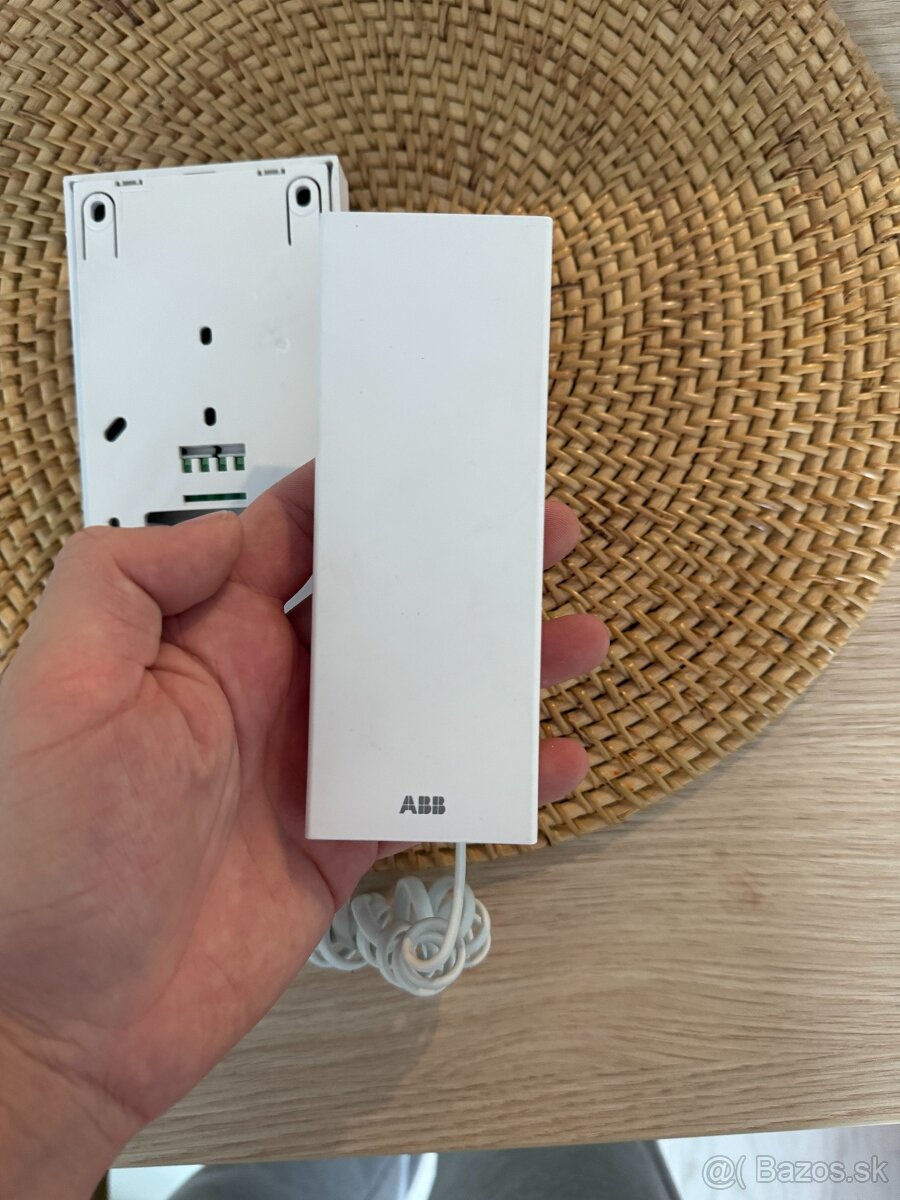 Domový telefón so slúchadlom - ABB - 4