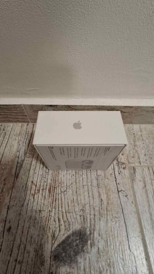 Predám Nové originálne Airpods Pro 2 - 4