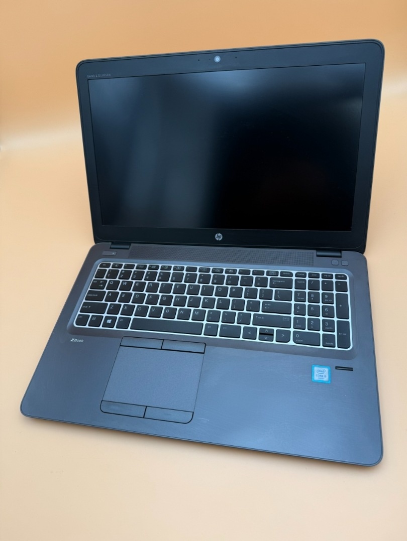 Notebook HP ZBook i5-6200U / 8GB RAM / SSD + HDD - 4