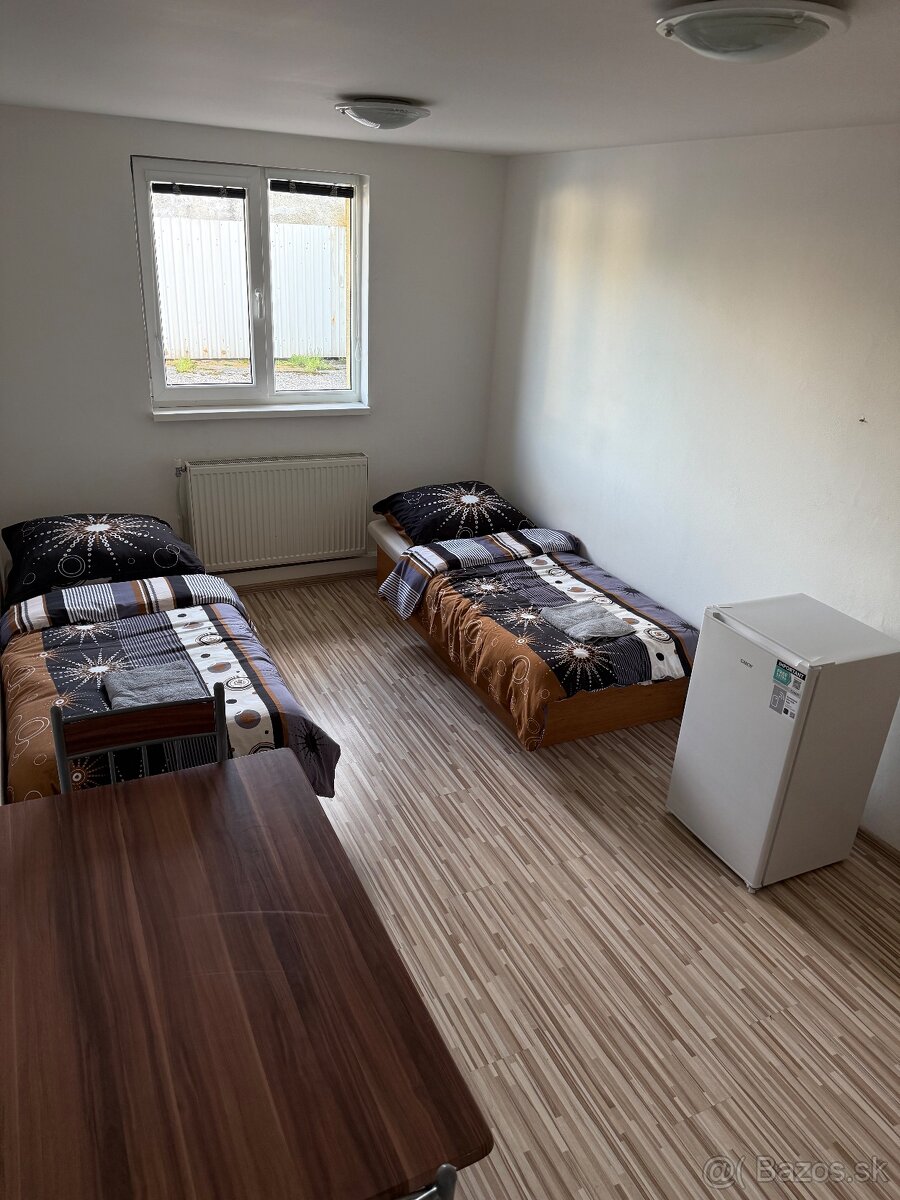 Na prenájom posteľ / izba - 4