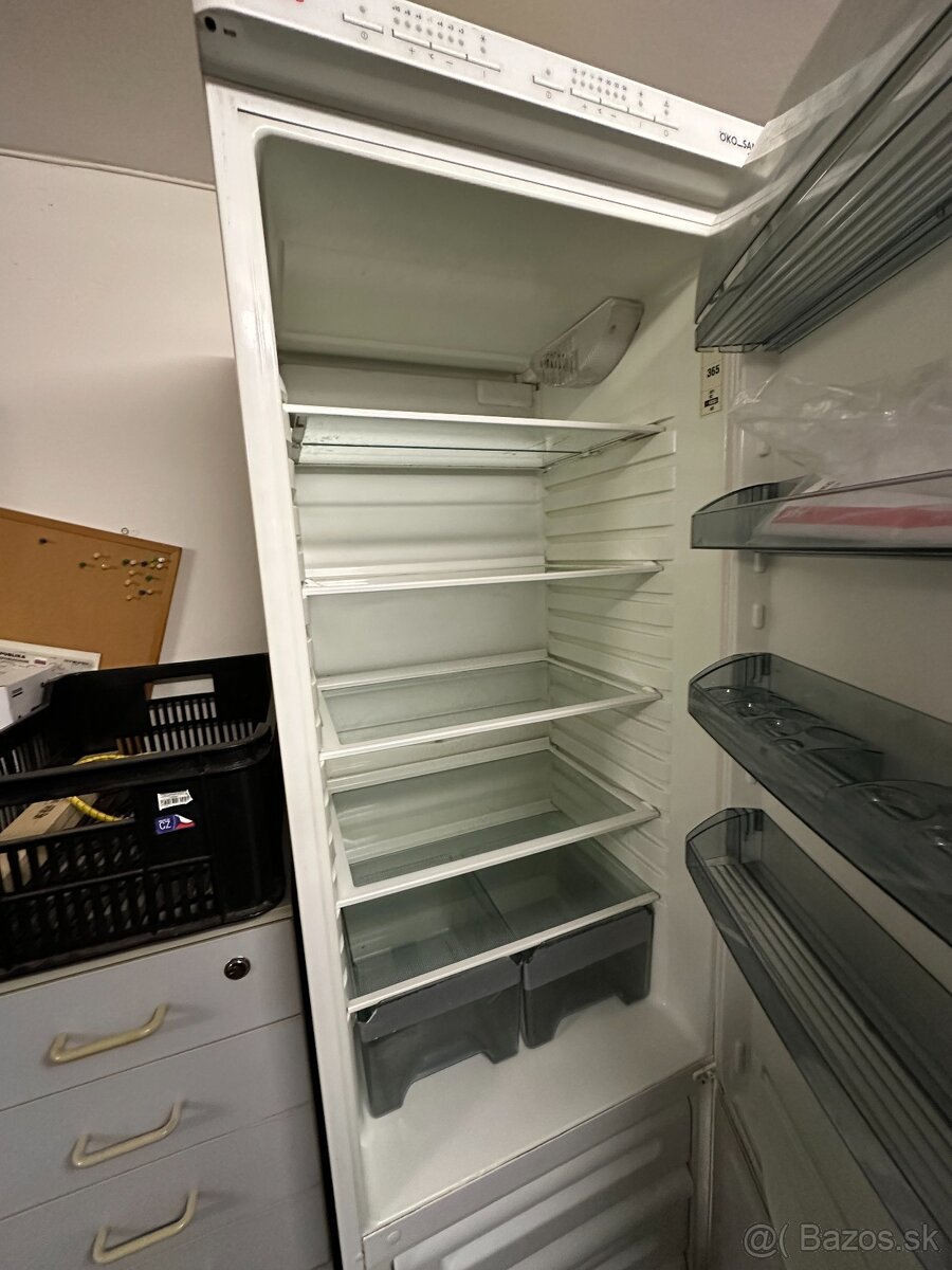 Chladnička s mrazákom AEG - energetická trieda A - 4