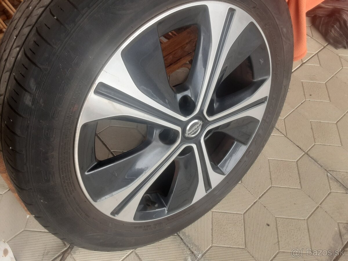 Kola na Nissan Leaf r17 - 4