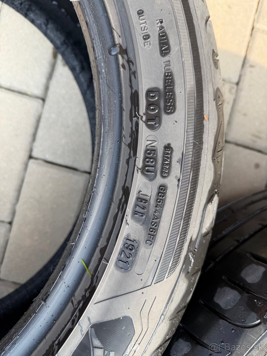 Letné pneu Goodyear R18 245/45 - 4