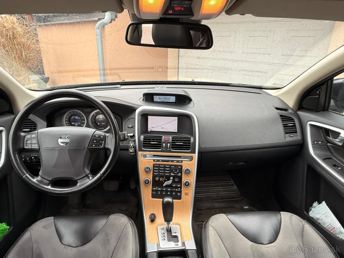 Predám Volvo xc 60 AWD - 4